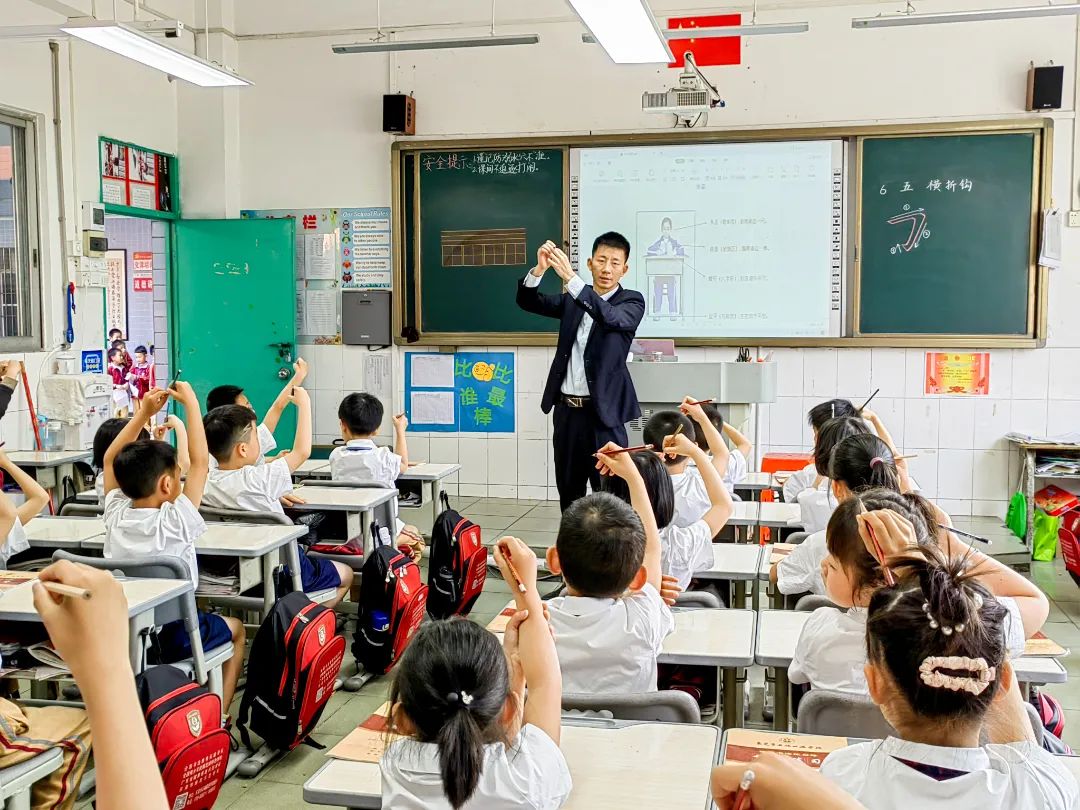 东莞四海学校招生简章,东莞2024石碣四海学校排名怎么样