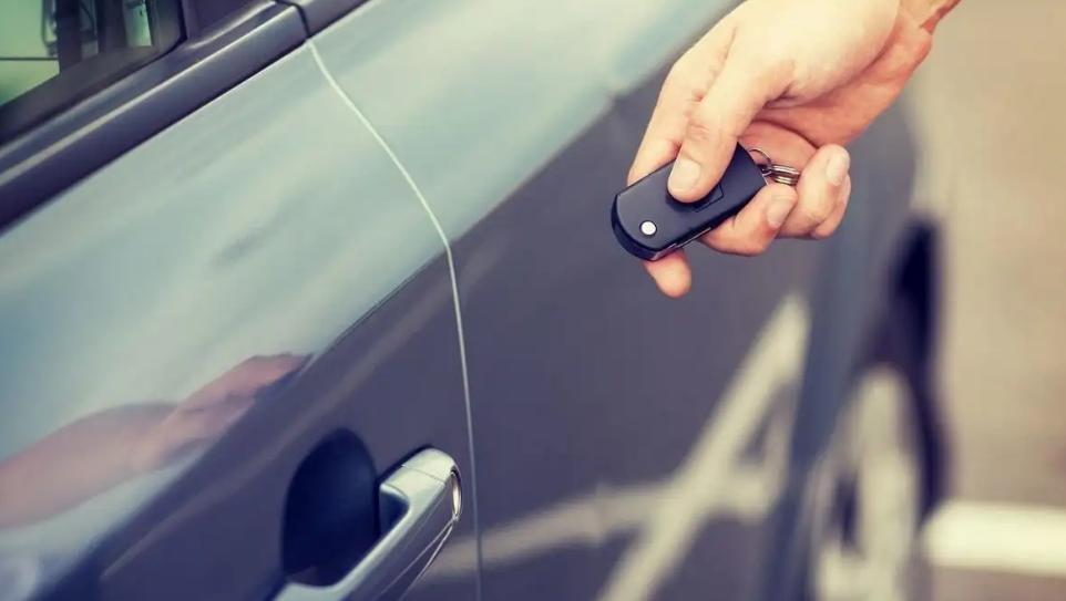 福特翼虎车钥匙没电怎么启动车辆,宝马5系钥匙没电如何启动车辆