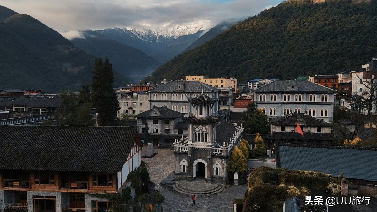 第一次318去西藏自己开车还是包车,318川藏线住宿攻略纯干货简单易懂
