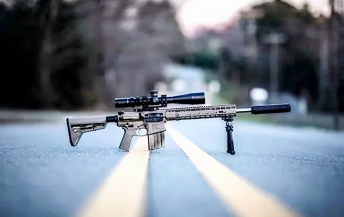 厄瓜多尔卖武器,厄瓜多尔低价购买装备