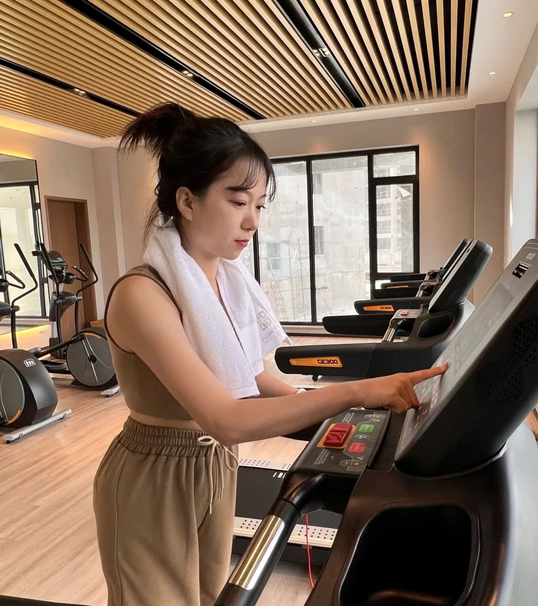 海信地产西海岸绿化,青岛西海岸花街小镇海信地产