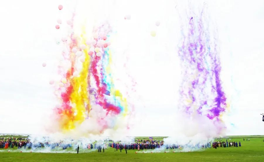 呼伦贝尔草原举办大型活动,内蒙古呼伦贝尔大草原举行活动