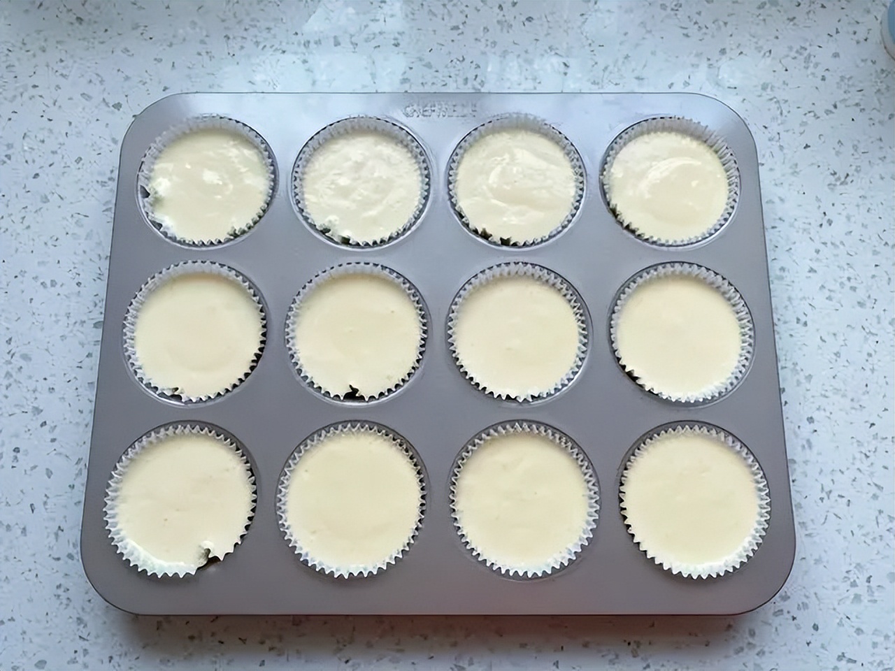 12个巧克力纸杯蛋糕配方,纸杯蛋糕和戚风蛋糕的配方区别