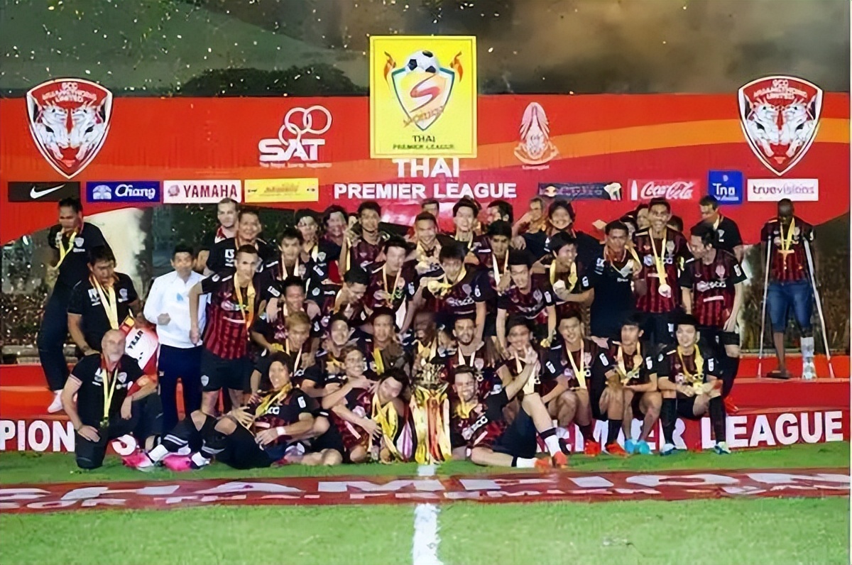 中国职业足球联赛迈入第30年,职业化之前的中国足球联赛