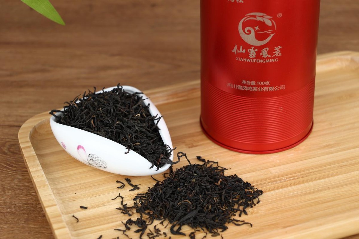 红茶茶叶和绿茶茶叶的区别在哪,茶叶红茶与绿茶的区别是什么呢