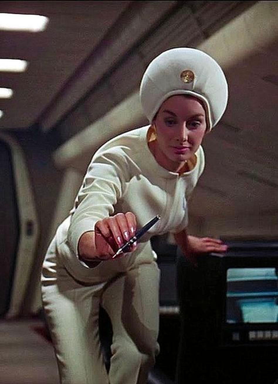 太空旅游要能去到别的星球就好了,周末来个太空旅行