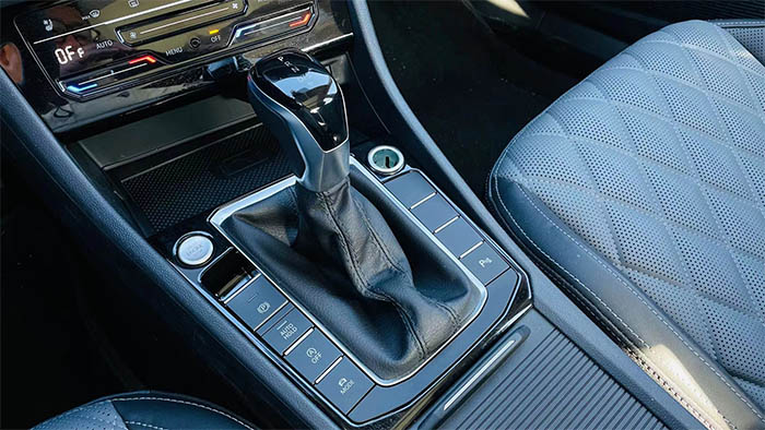 国民家轿速腾宝来,国民家轿焕新吉利第四代帝豪