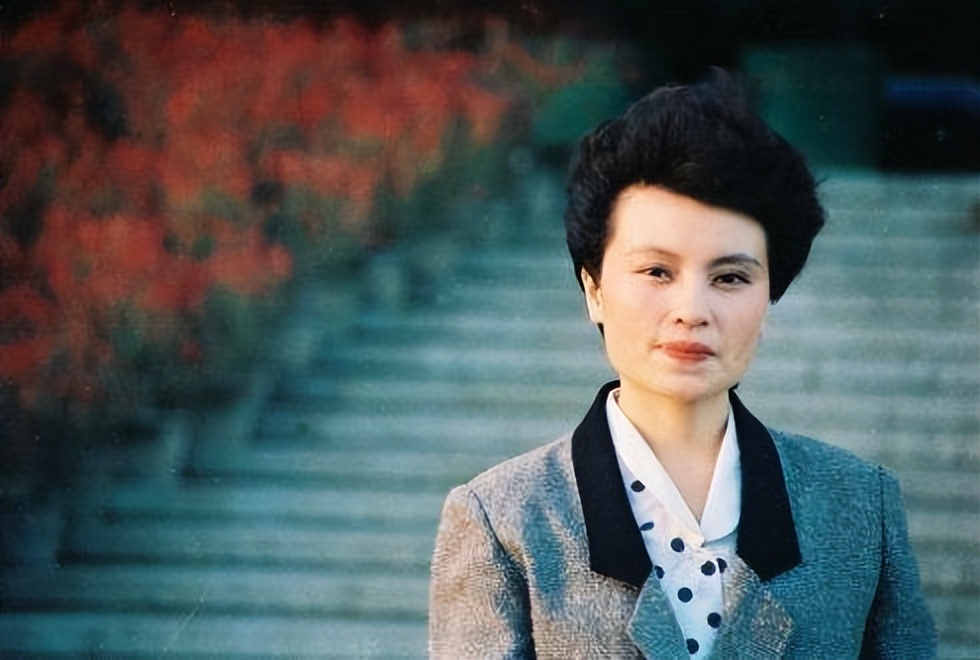 央视主播李瑞英退休后的生活,央视名嘴李瑞英现状