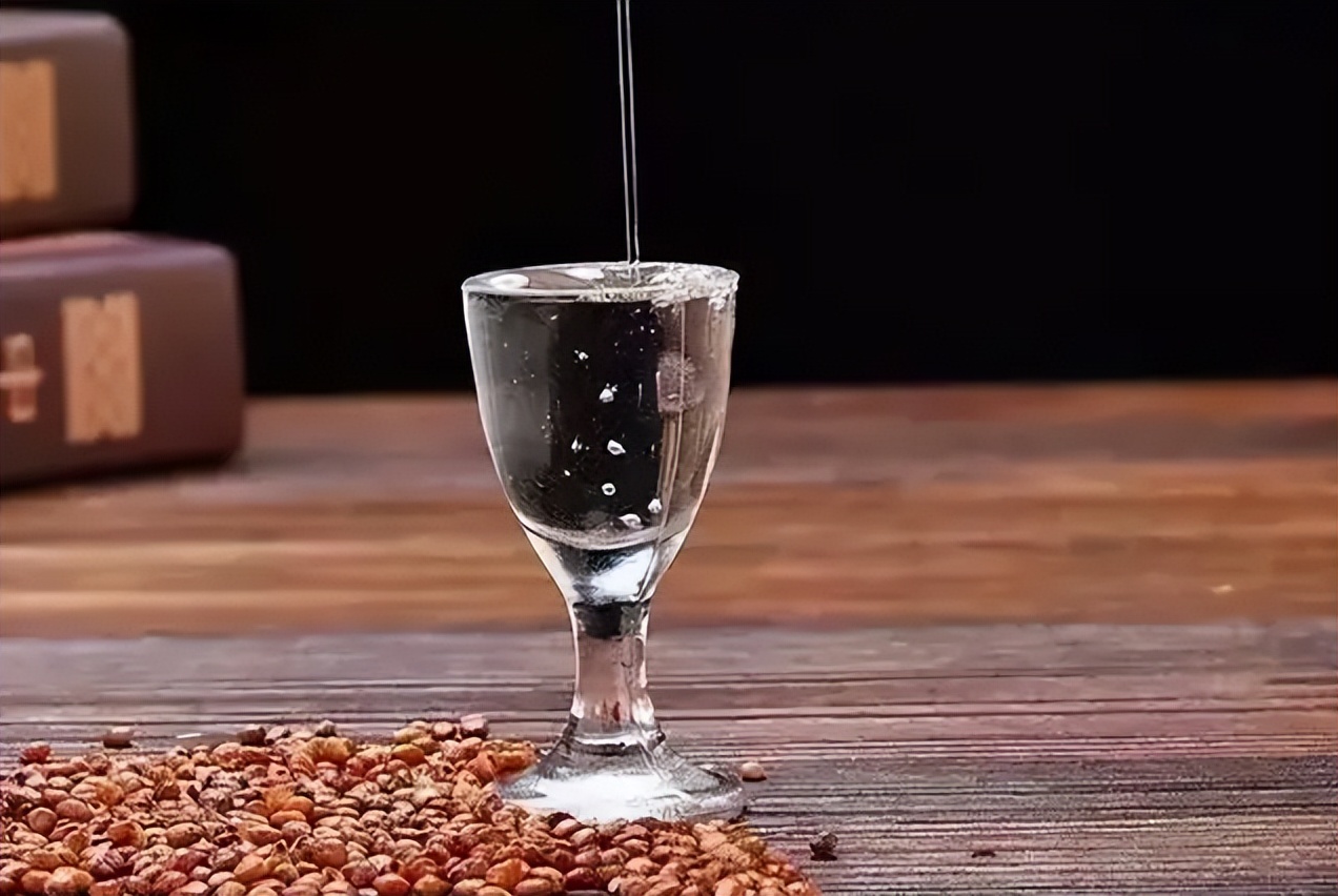 红星二锅头蓝瓶和绿瓶的怎么选,红星二锅头蓝瓶53有一股味道