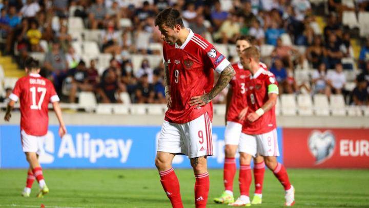 足坛欠薪,足坛转会费连锁反应