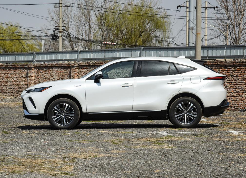 威飒车身尺寸为4780,丰田新款suv威飒顶配