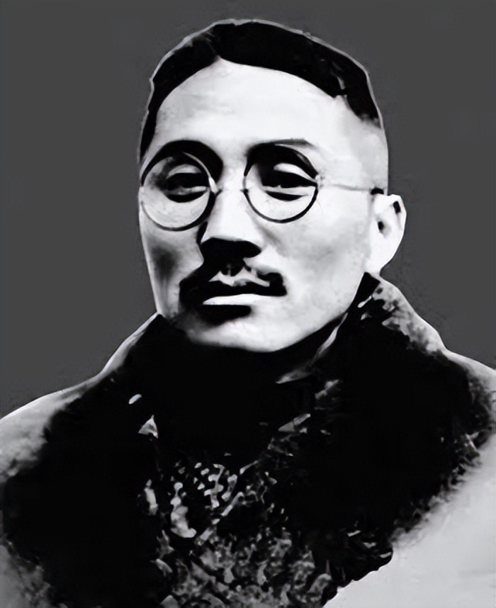 汪精卫炸开坟墓时的样子,汪精卫被炸掉的坟墓图片