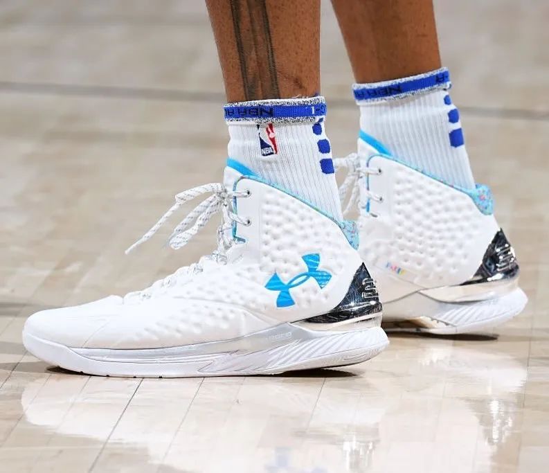 nba球星上脚球鞋2022排名,nba季后赛上脚