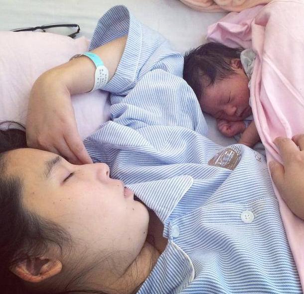 哺乳期不涨奶却有硬块是怎么回事,哺乳期不涨奶了是要回奶了吗