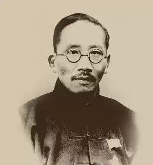 讲解历史事件五四运动的故事,历史五四运动知识归纳