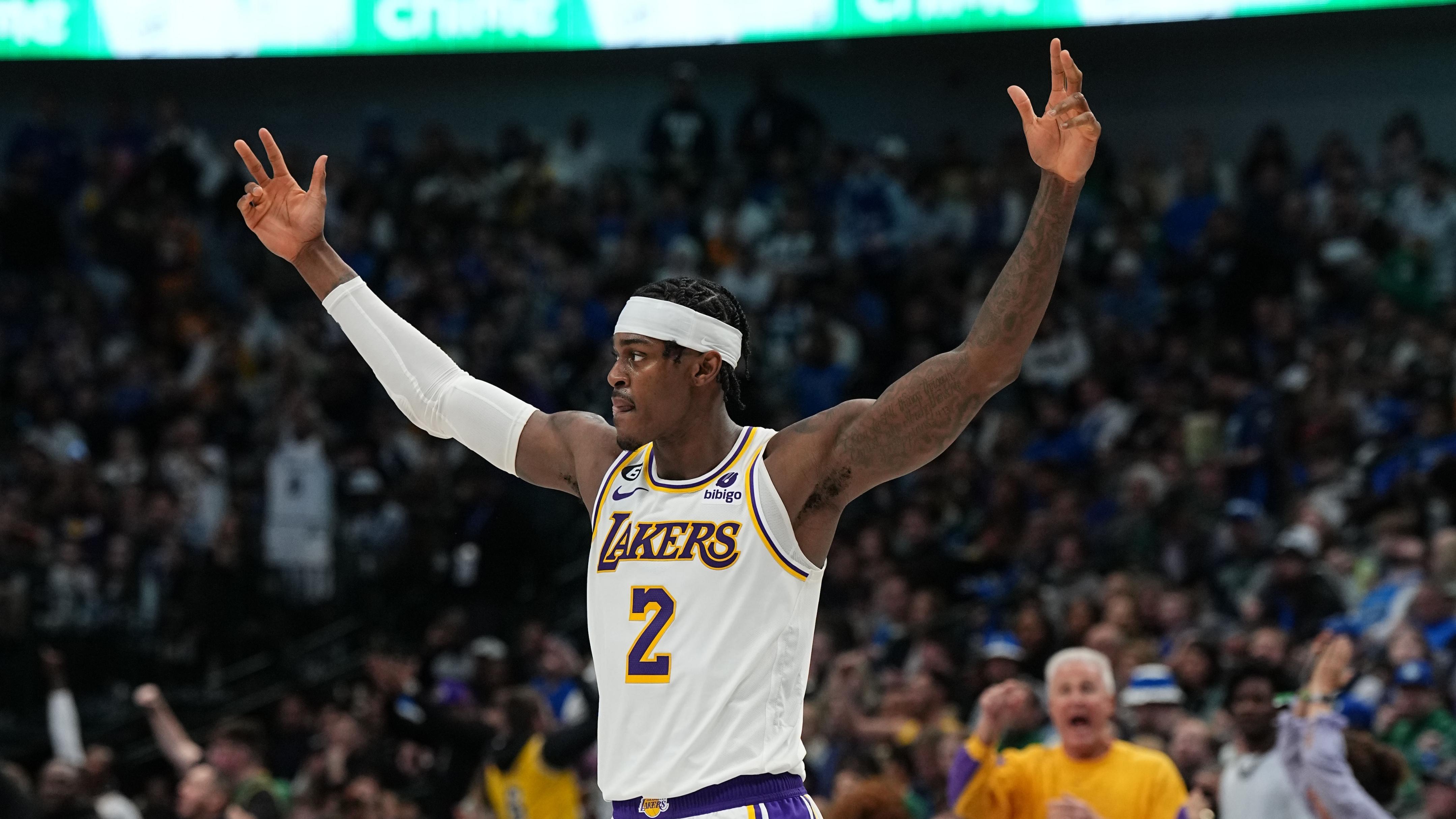 湖人队史的中锋有谁,球员传记詹姆斯