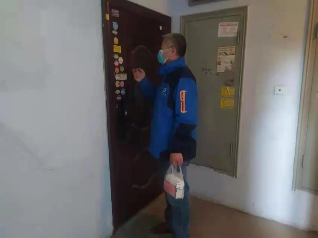 无棣县棣丰街道网格员化身药品配送员