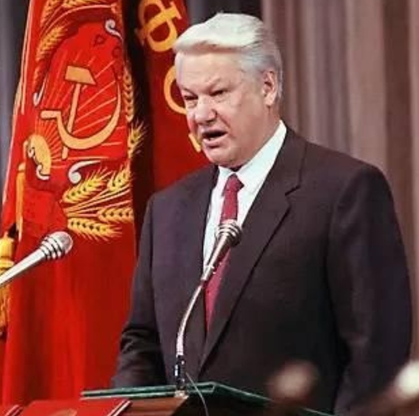 俄新书爆料：瞒着希拉里，叶利钦曾安排克林顿在克宫洗手间喝酒