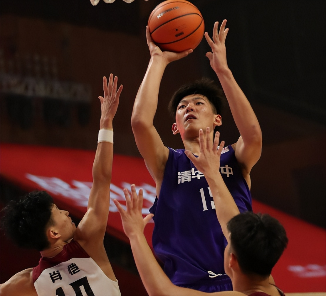 辽篮郭艾伦朱荣振,辽宁男篮朱荣振两记扣篮