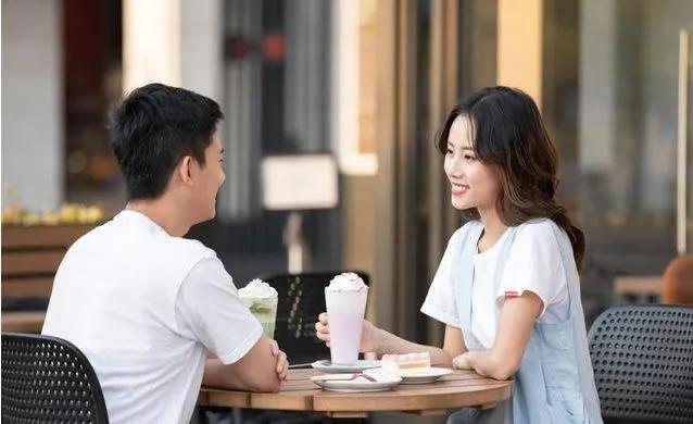 十年前相遇相识相知是一种缘分,致我们十年的缘分到头