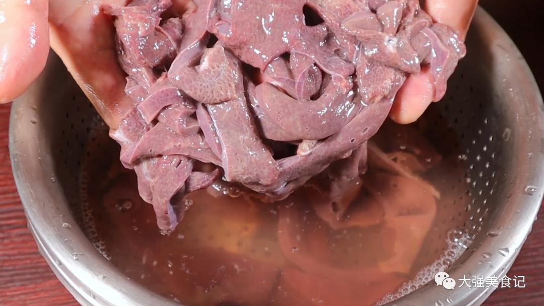 老年人阳过之后吃什么补品,建议中老年人多吃高叶酸食物