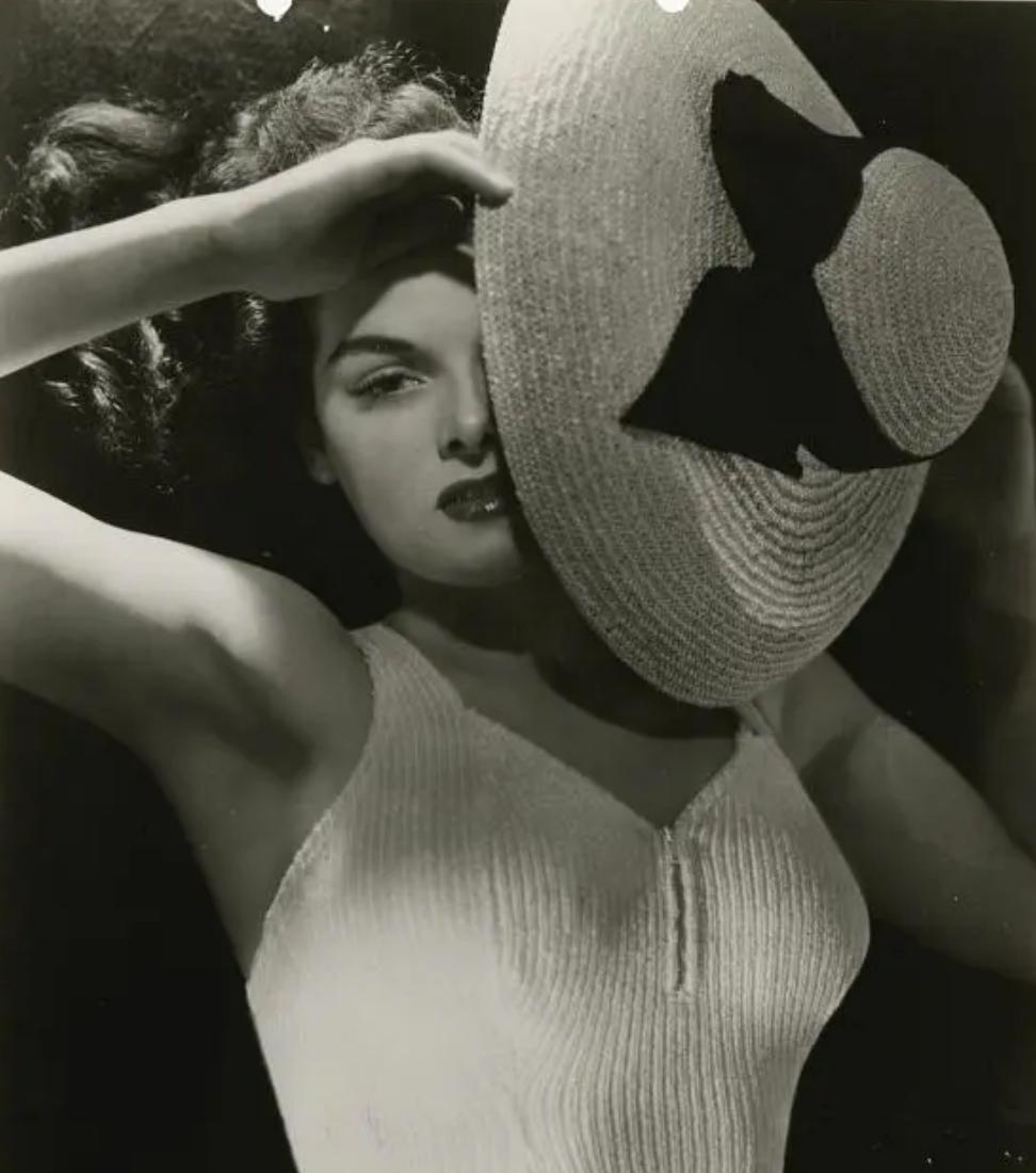 女性内衣外穿进化史,女性内衣的进化过程