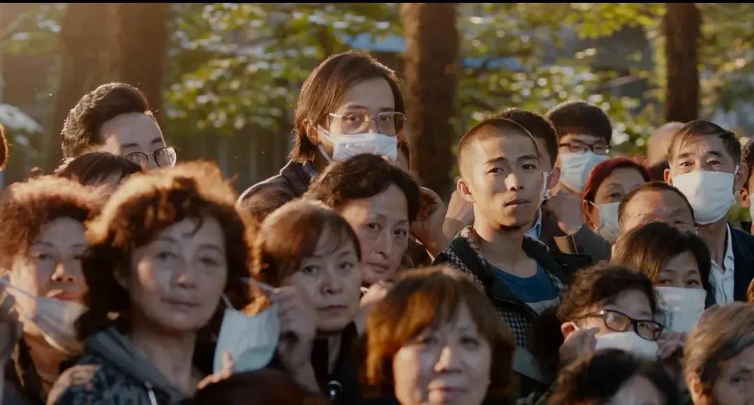 我不是药神里的生而平凡,我不是药神对生活充满希望