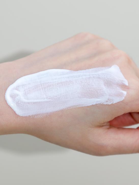 防晒干货分享：我们试了5款热门防晒，想找合适的就按这个标准选