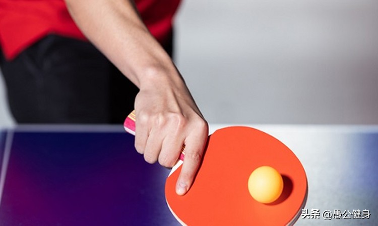乒乓球爱好者如何去选购球拍？
