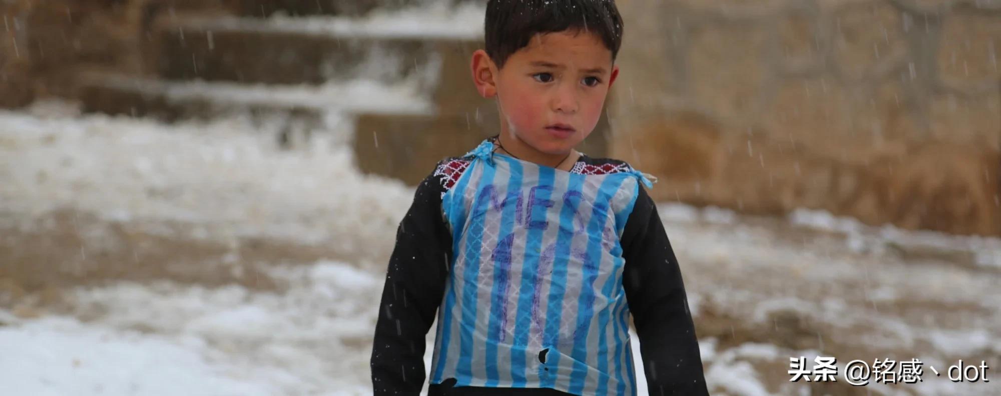 足球星坛巨星梅西的背后故事,球王梅西的传奇足球之路