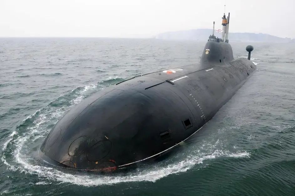 中国航母抄袭苏联?为什么他们执着于给中国*器武**找“爹”?