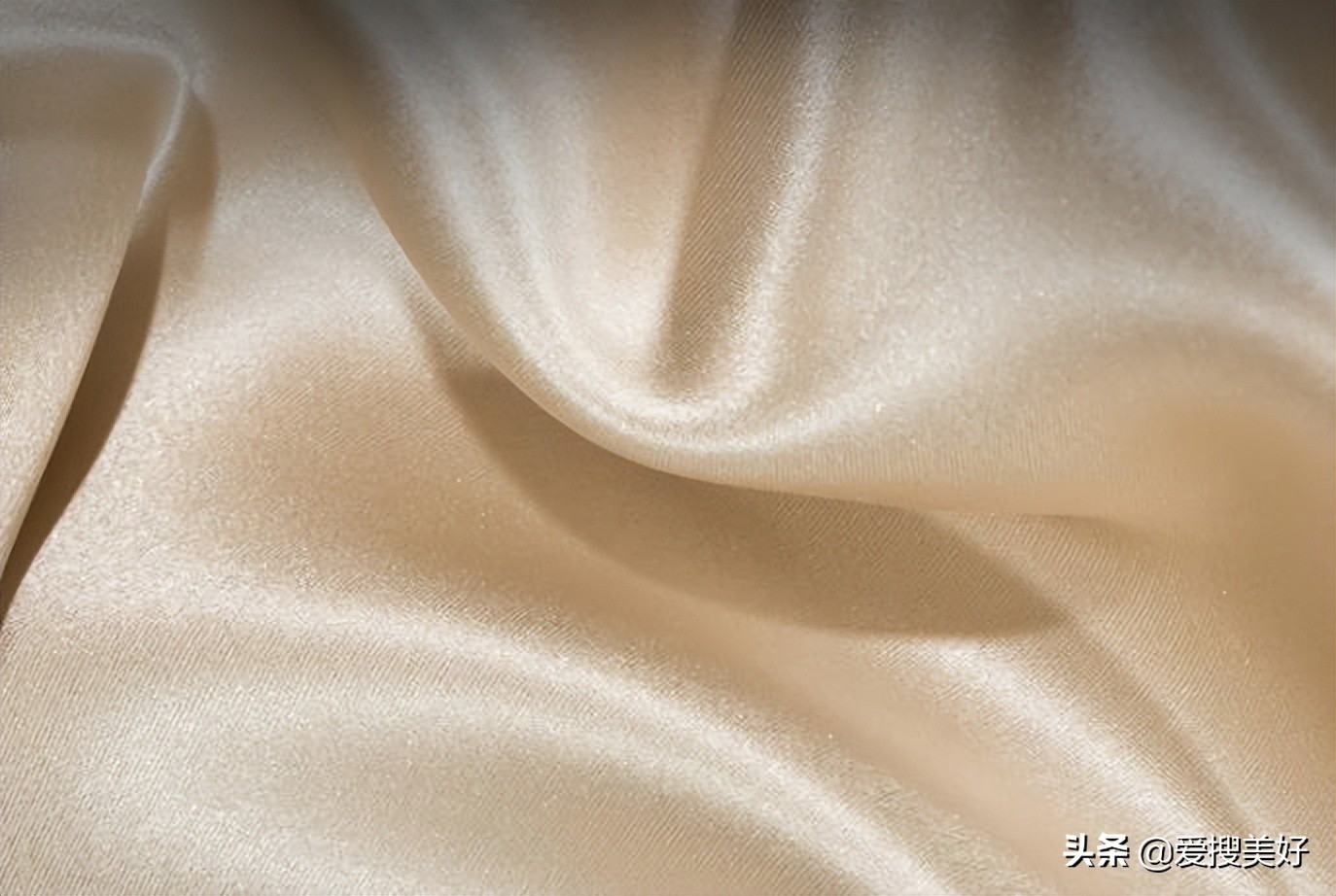 床品四件套的挑选避坑指南：从六方面判断一款床品值不值得买