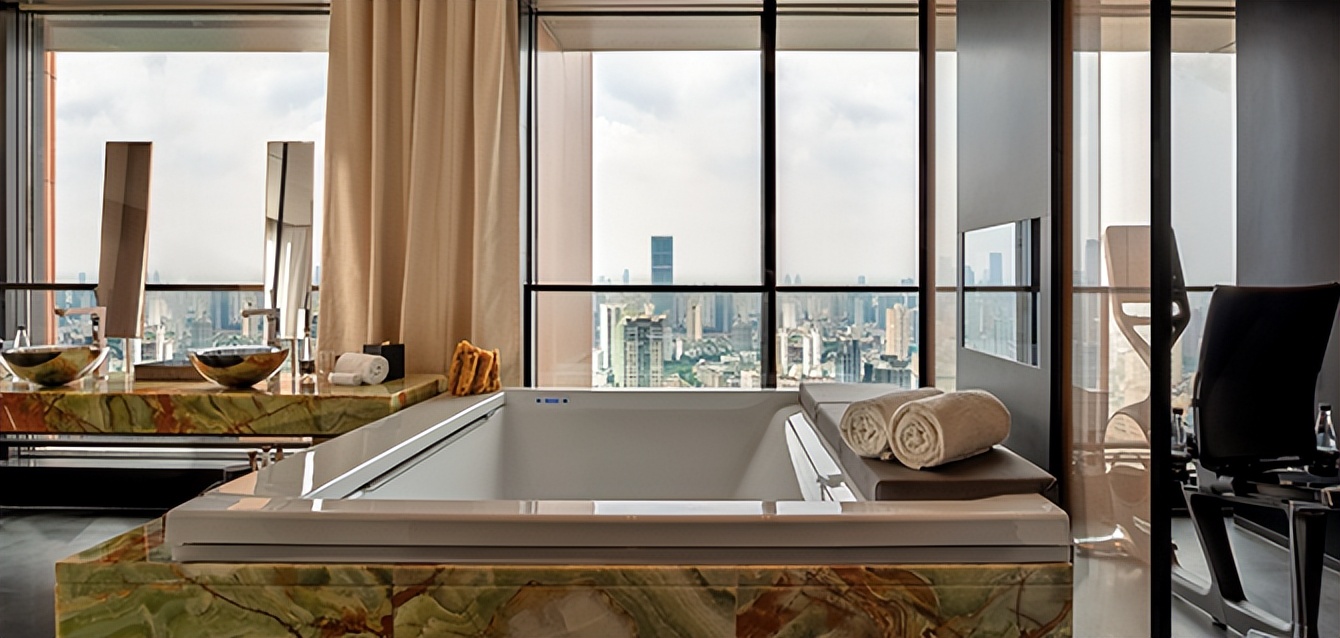 宾馆酒店房间都标配的音箱,顶级酒店房间里的音响