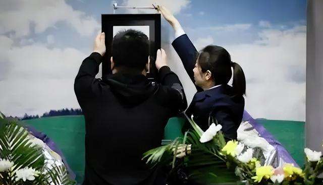 一位80后入殓师的忠告：不能用手直接触摸遗体，就算是亲人也不行