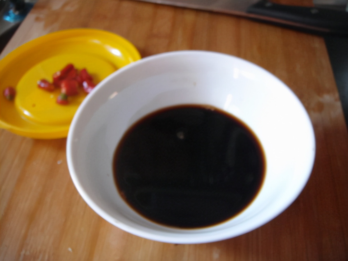 怎么才能把油烟机的槽洗干净,美的油烟机自动清洗能洗干净吗