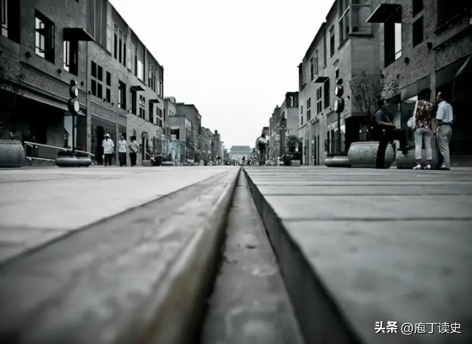 高校女生兼职有多残酷,女厕所高薪兼职骗局