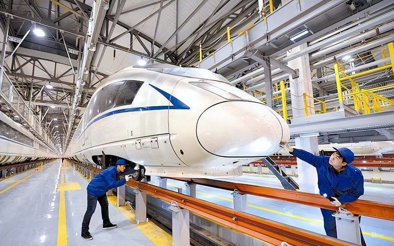 为何高铁夜间不运行,高铁为什么不能在夜间行驶