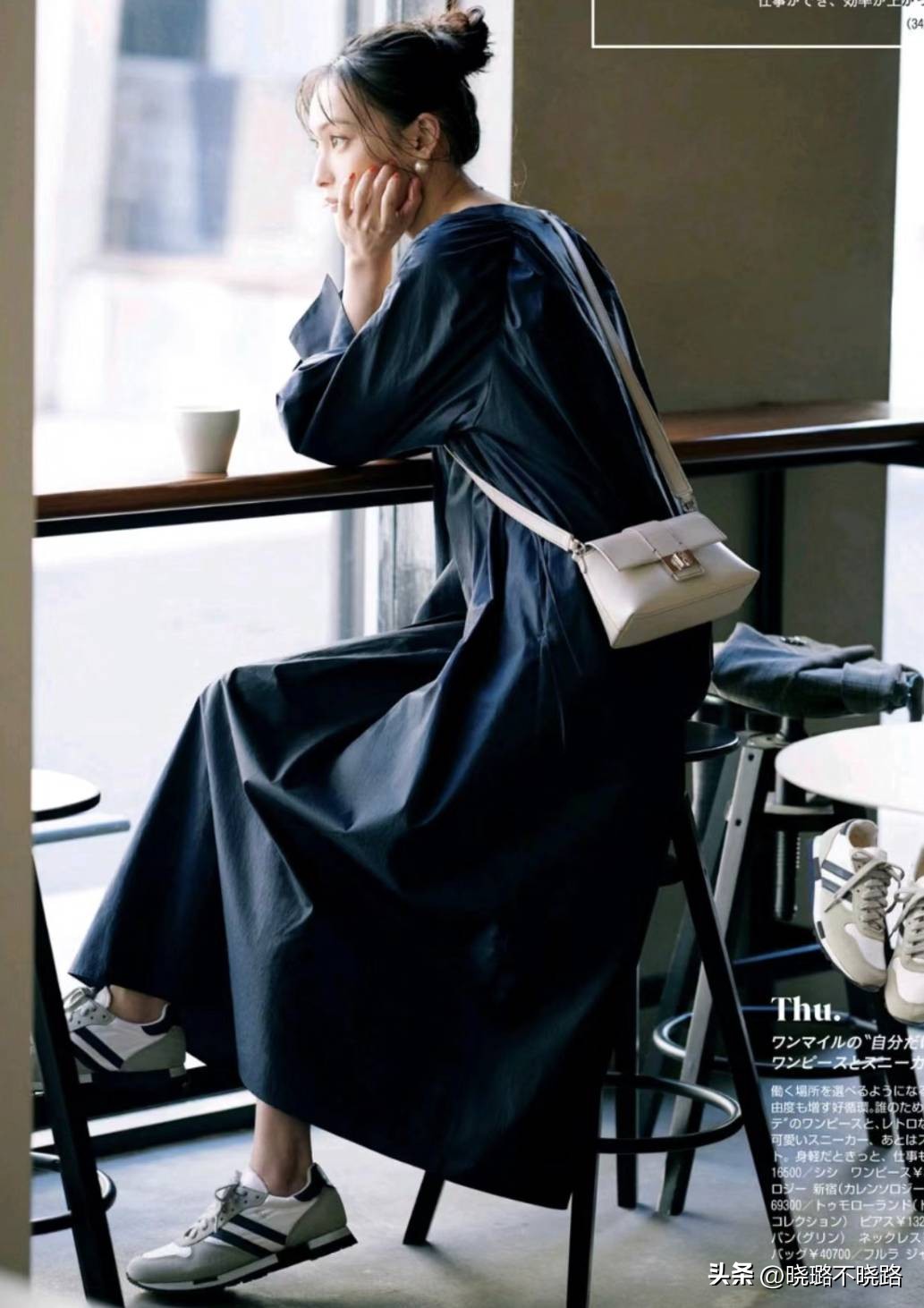 穿裙子也好看的运动鞋,裙子运动鞋今年超chic搭配