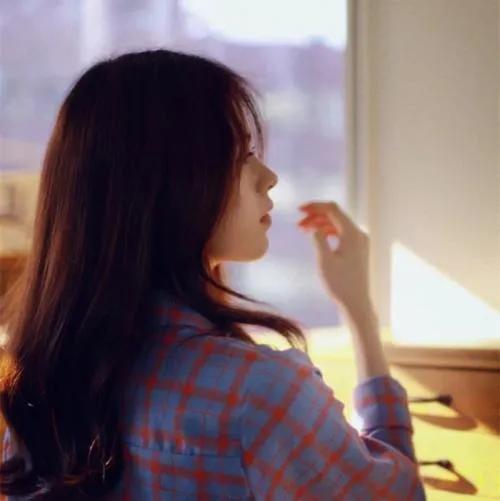 相亲认识的女孩子跟我借几万元,相亲三个月女孩向我借8万