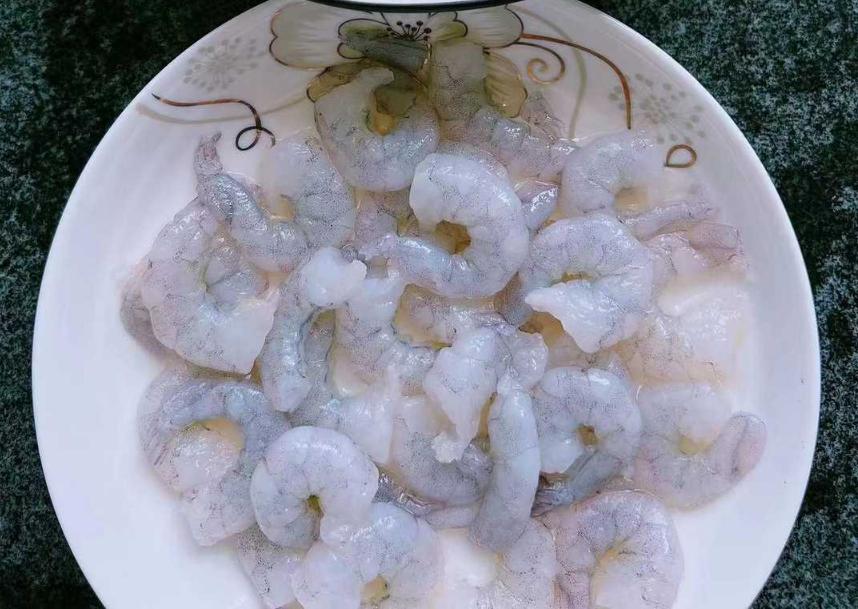 玉米粒炒虾仁怎么炒好吃又嫩甜,虾仁炒玉米粒怎么做最好吃