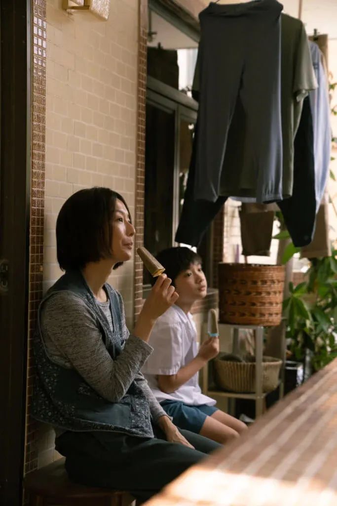 44岁郑秀文现状,48岁郑秀文现在怎么样了