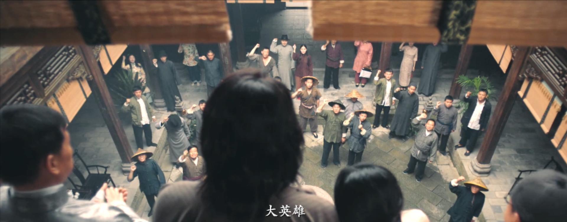 女配露大腿，反派成X战警，同样《华英雄》，胡兵比郑伊健差远了