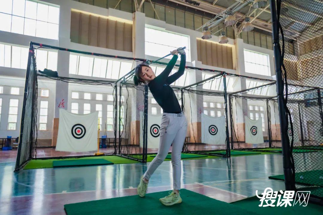 昆一中西山学校2023冬秋运动会,昆明西山学校2024届运动会