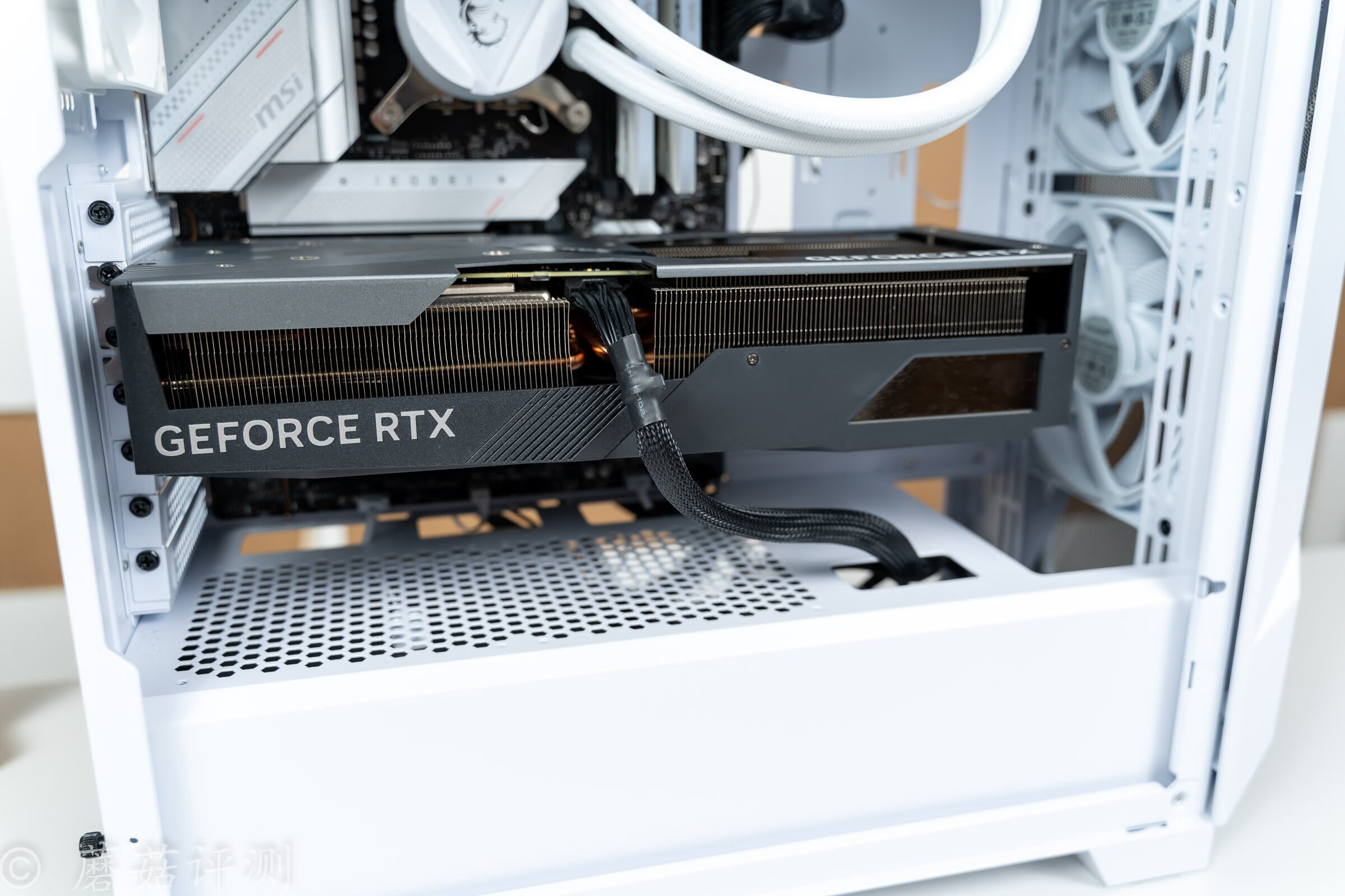 安钛克性价比最好的机箱,散热好不积灰的机箱