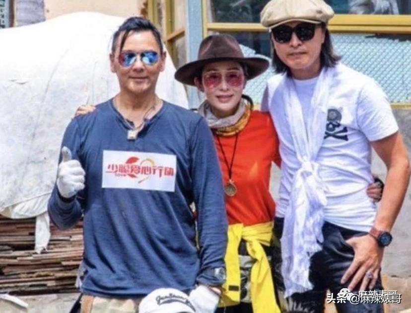 被老公叫去给他朋友表演，这是嫁了个什么人啊？