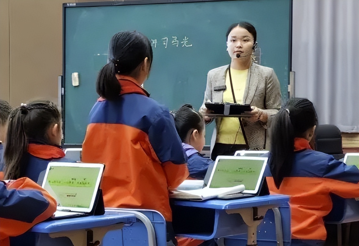 90后家长绞尽脑汁想的名字,以为女儿会喜欢,结果被网友否定了