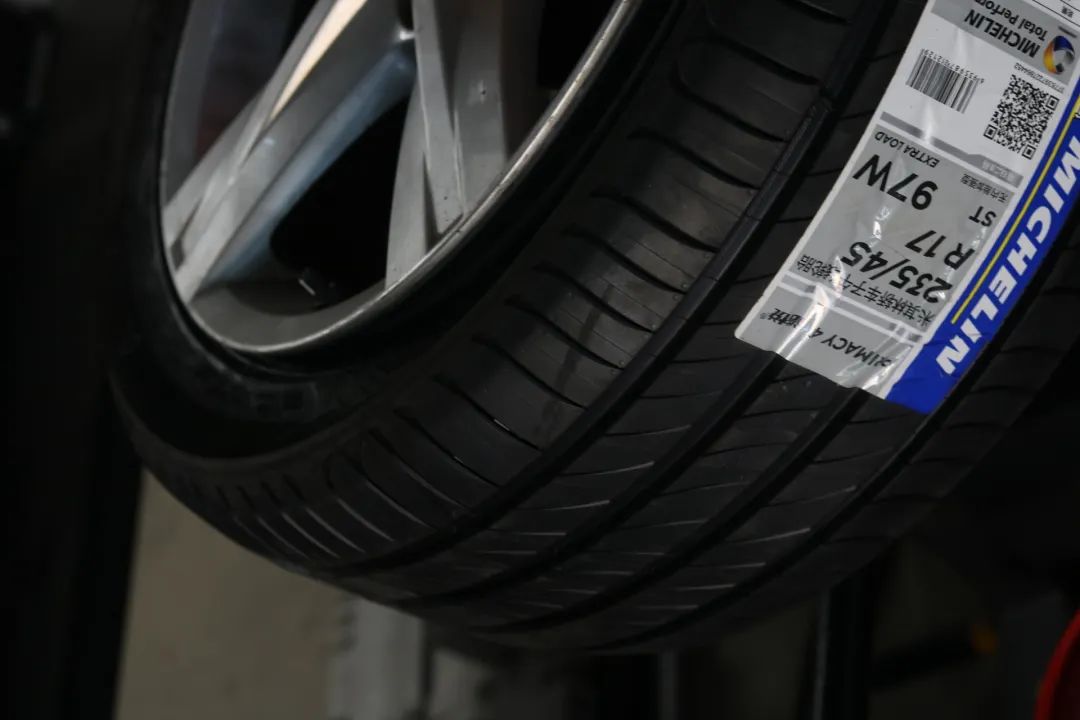 老迈腾b7换新款后新标,迈腾b7翻新哈尔滨