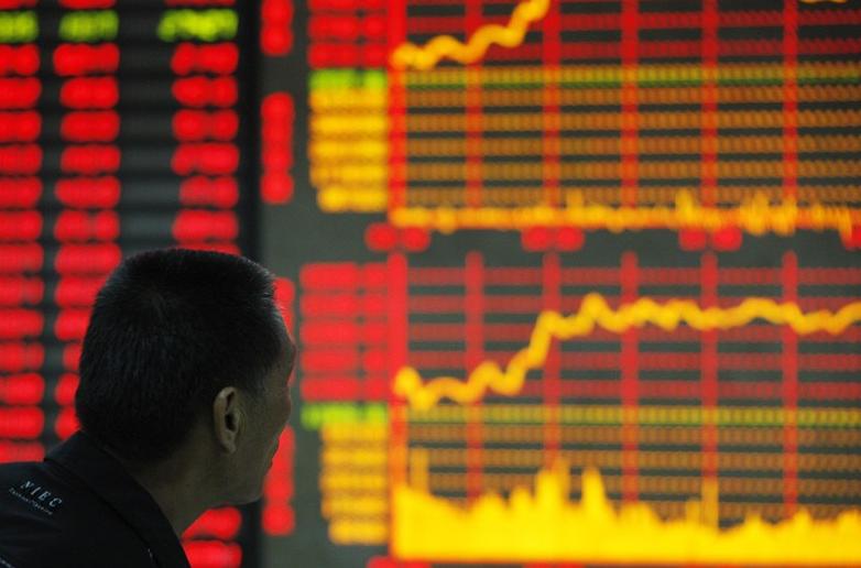 海运大涨受益概念股,2700亿市值巨头冲击涨停