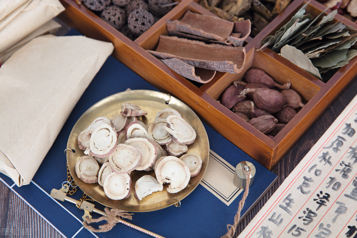 痛风性膝关节炎治愈案例,痛风性关节炎中医治疗