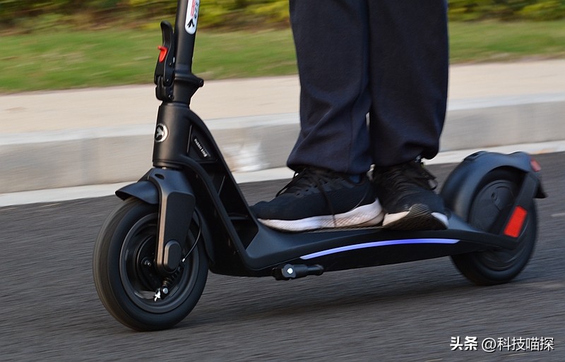 代步电动滑板车旅行,兔子滑板车